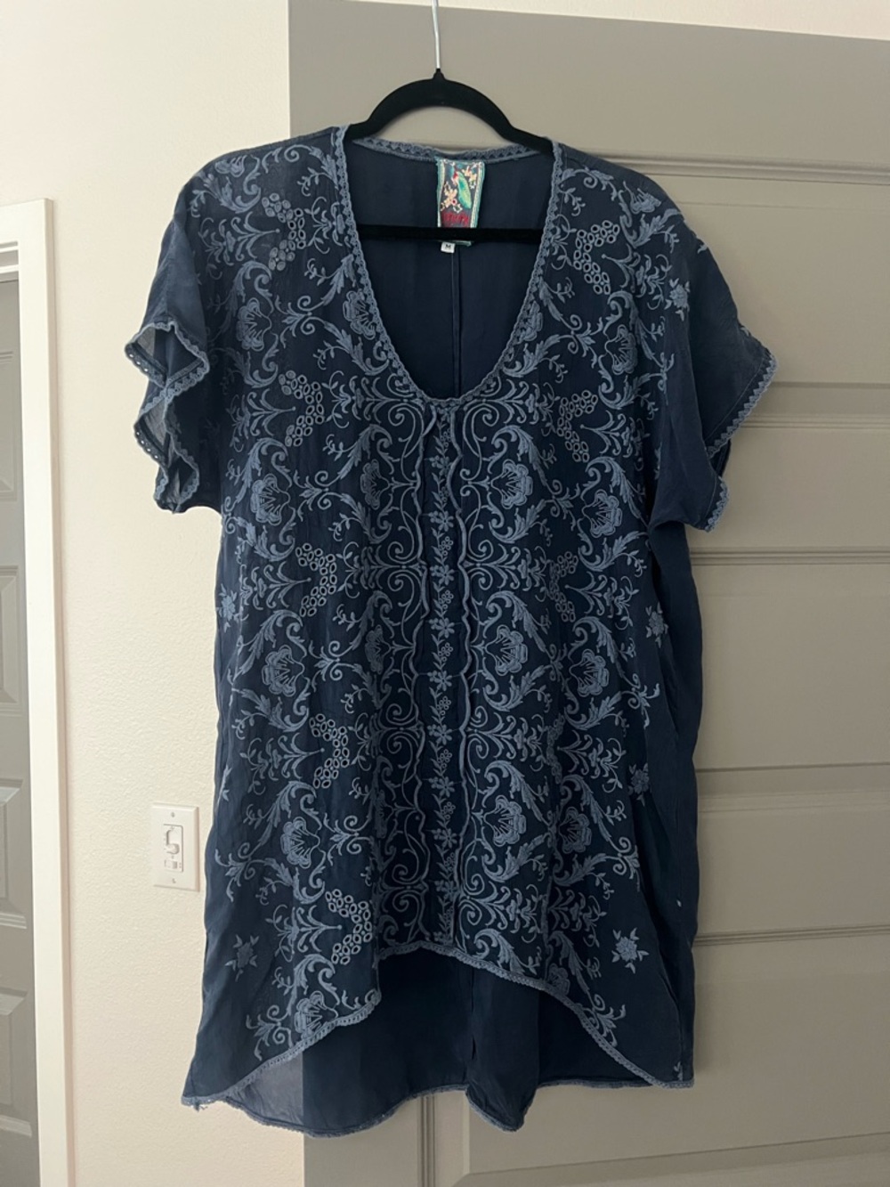 Stunning Johnny Was Navy Embroidered V-Neck Mini Dress/Tunic, Size Medium